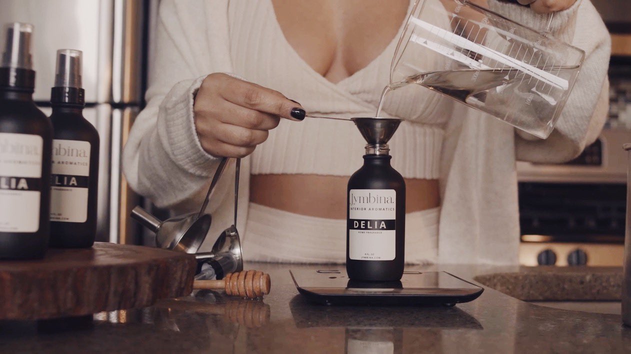4 oz. Delia Home Fragrance